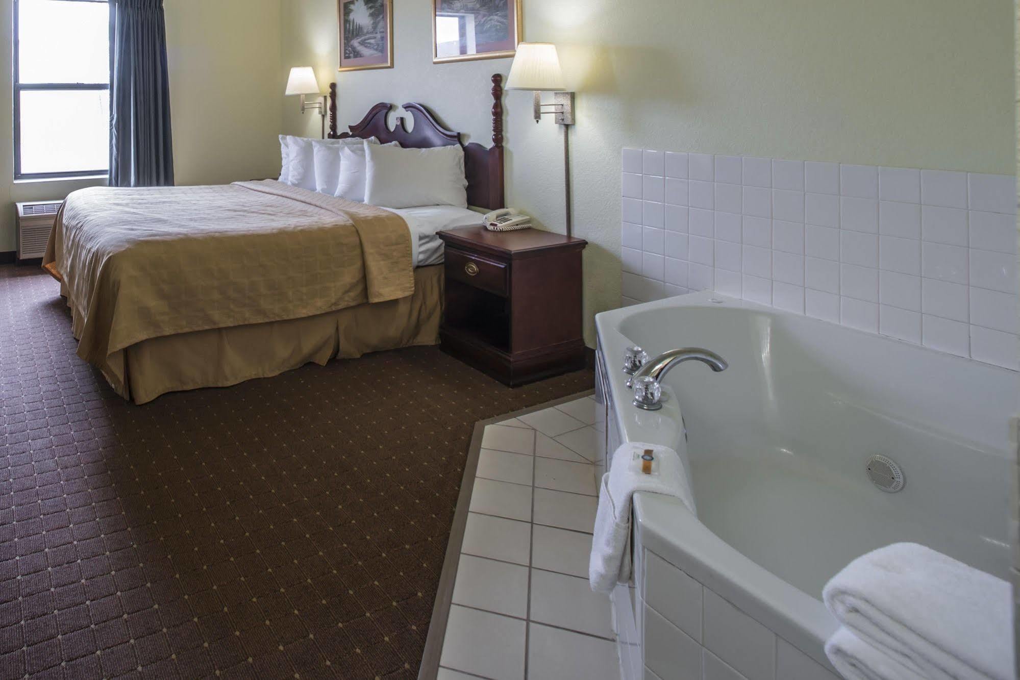 Quality Inn Harrisburg Kültér fotó